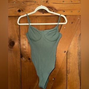 NWOT LA Hearts Green Ribbed One Piece Sz L